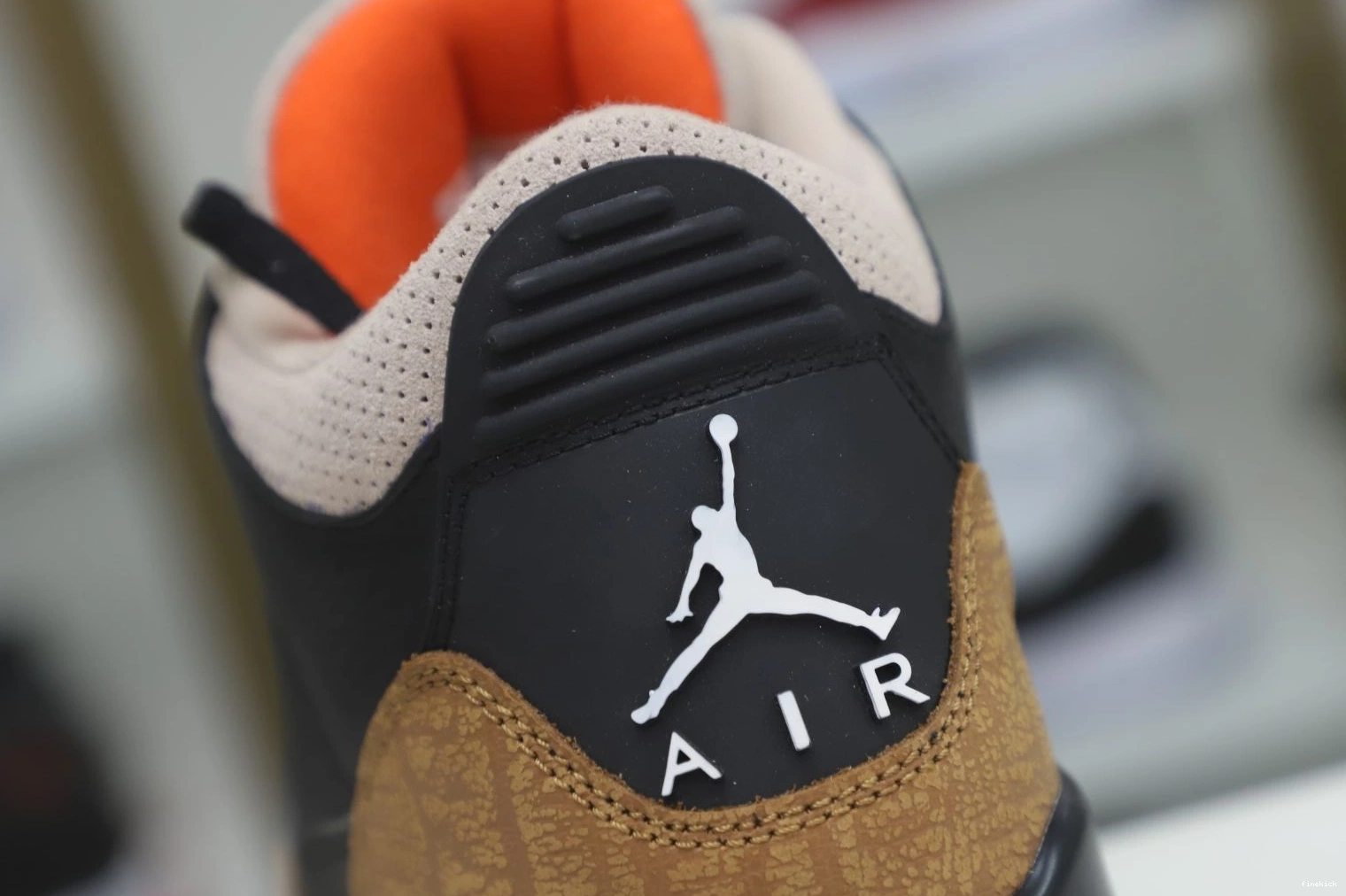 CEMENT AIR DESERT 3 JORDAN CT8532 0727